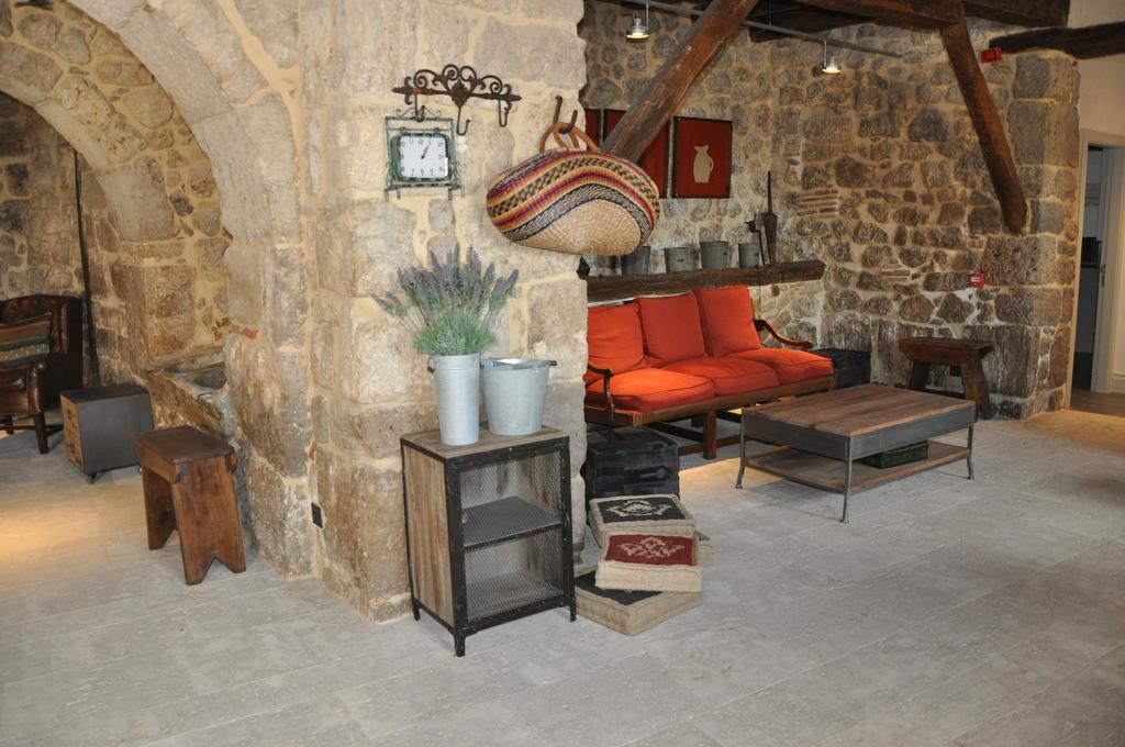 Emebed Posada Castrojeriz Kültér fotó