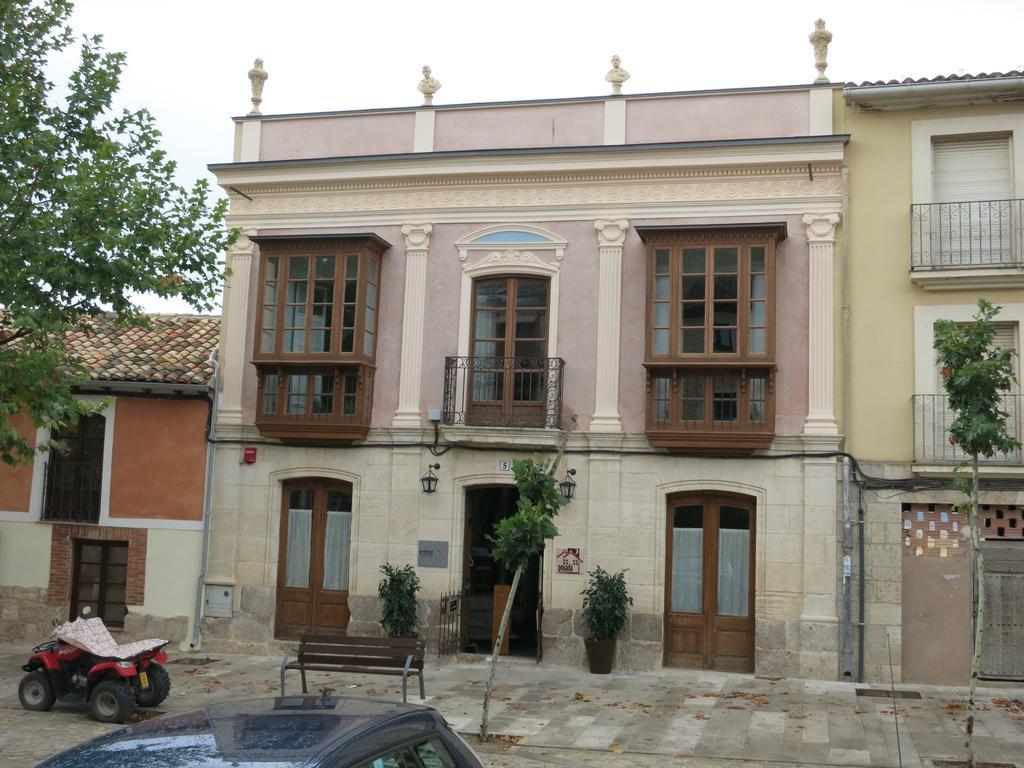 Emebed Posada Castrojeriz Kültér fotó